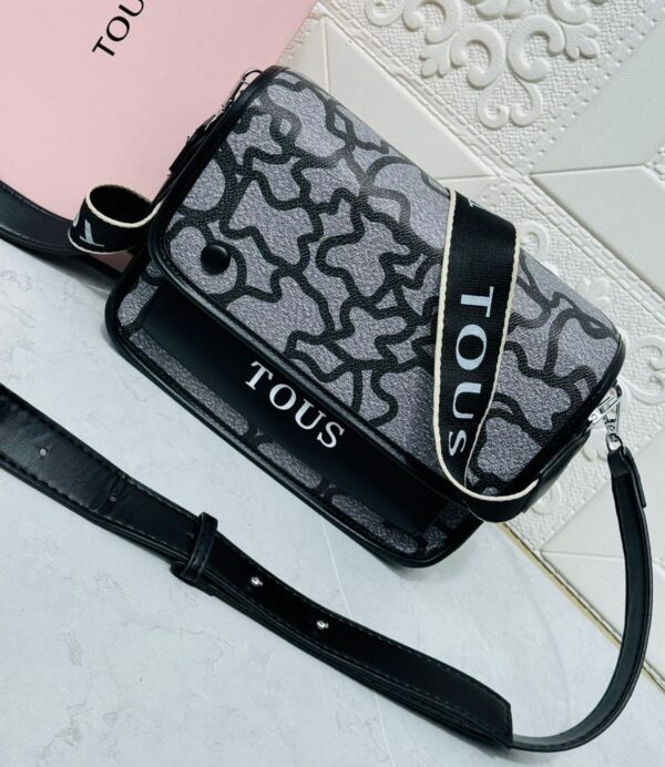 Cartera Tourch III