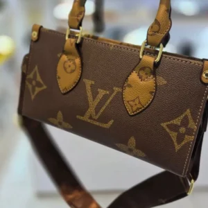 Cartera cuadrada Liv III